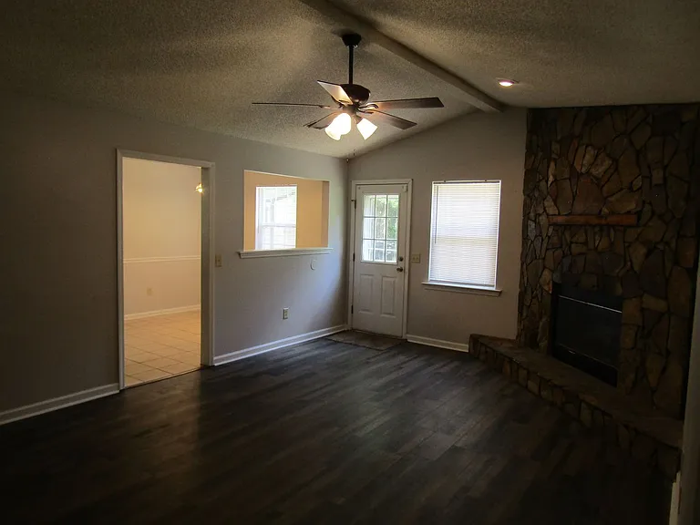 110 Tempest Ln — Photo 23