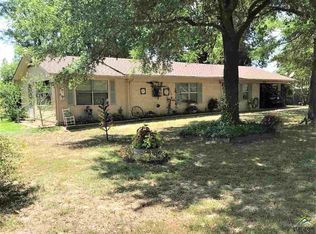 103 Giles St, Omaha, TX 75571