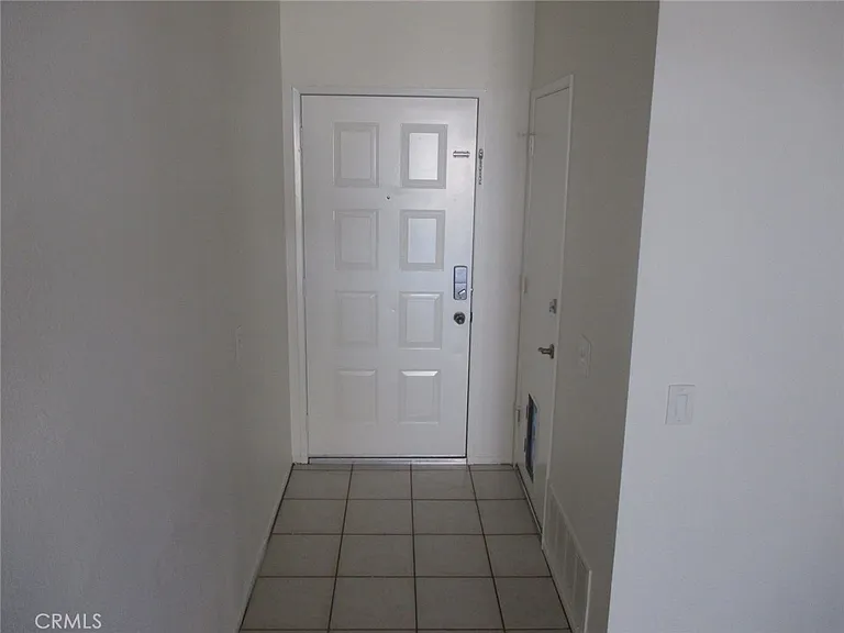 29664 Squaw Valley Dr — Photo 3