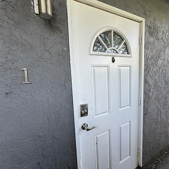 1132 NW 4th Ave #1 — Photo 8
