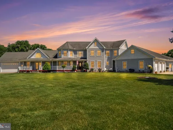 302 E Howard St, Viola, DE 19979