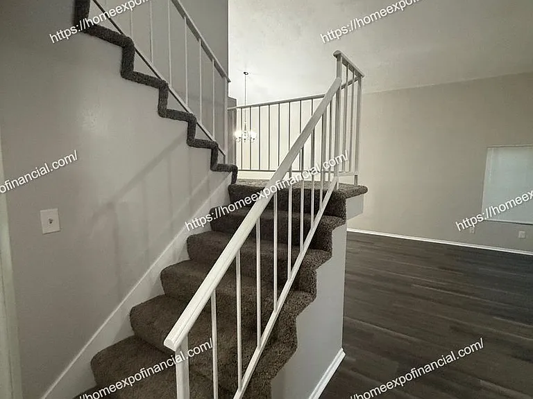 24612 Freeport Dr — Photo 5