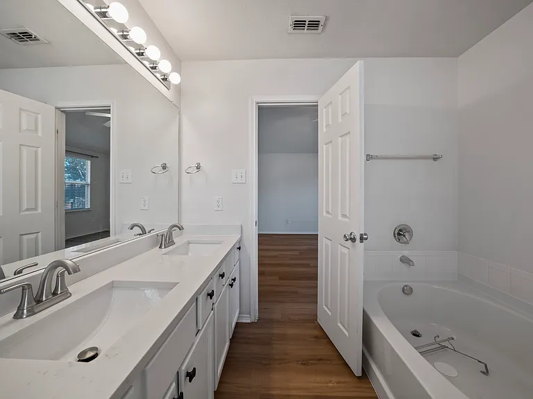 3904 Oakhurst Ln — Photo 20