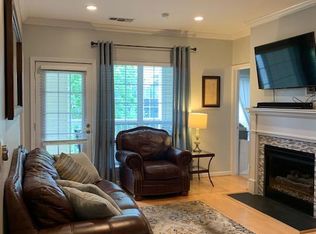 4551 Strutfield Ln APT 4327, Alexandria, VA 22311