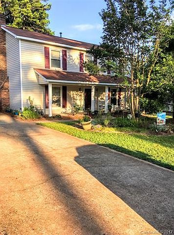 1st image of 803 Cathedral Dr