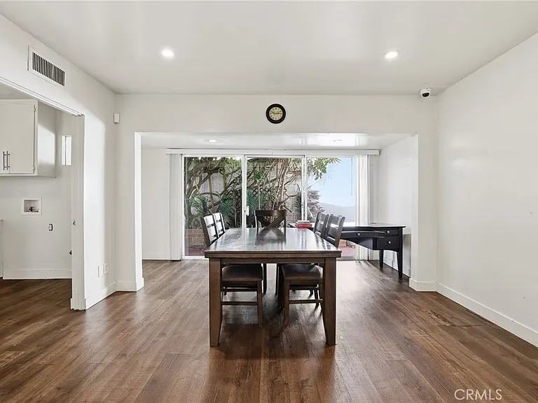 6732 Wooster Ave — Photo 12