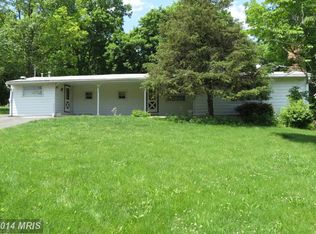 11902 Sun Valley Dr, Hagerstown, MD 21742