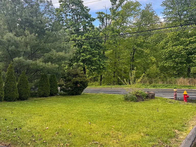7 Gwen Rd #B — Photo 22