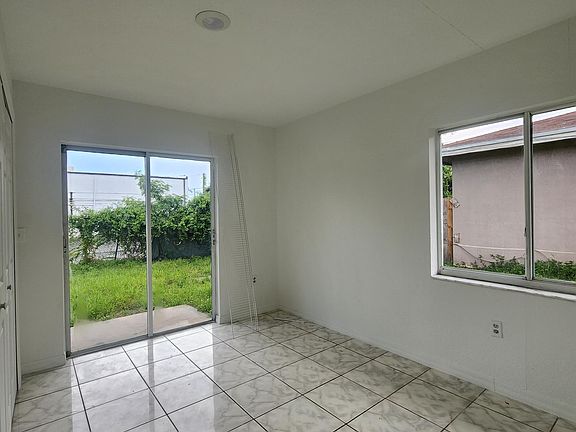 4th image of 1840 NW 75th St #7500