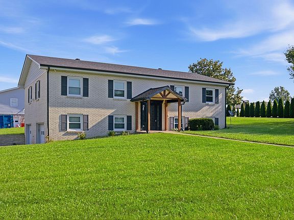3rd image of 8 Parke Dr