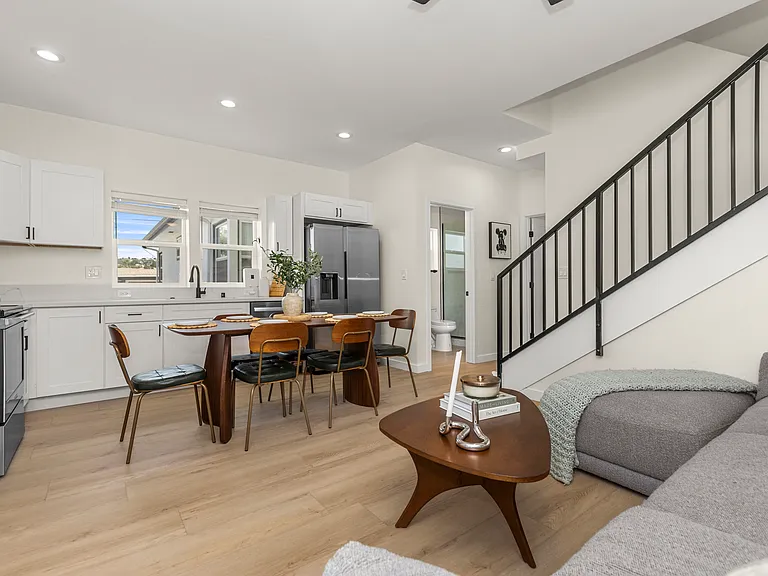 6409 Richard St — Photo 3