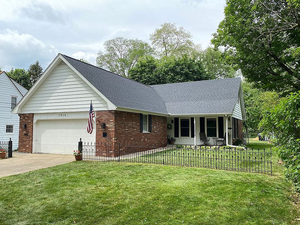 1st image of 1015 Lakeway Ave