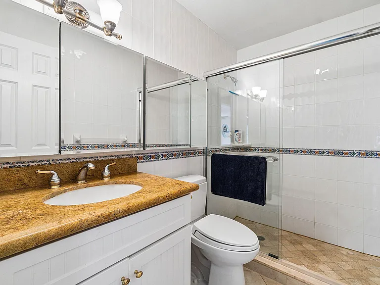 6417 Bay Club Dr #2 — Photo 16