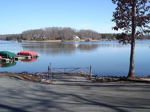 4th image of 154 Palmer Marsh Pl