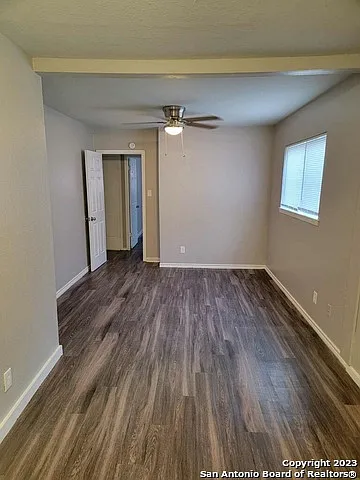527 Valley Park Dr — Photo 14