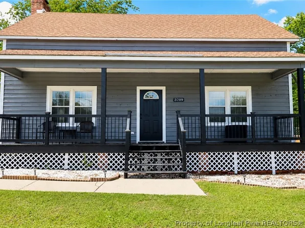 3709 Clearwater Dr, Fayetteville, NC 28311