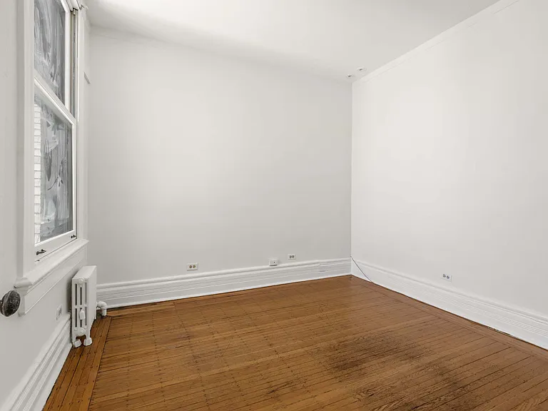 532 W Fullerton Pkwy — Photo 9