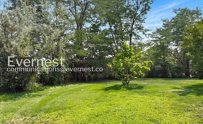 1808 Riverview Dr — Photo 30