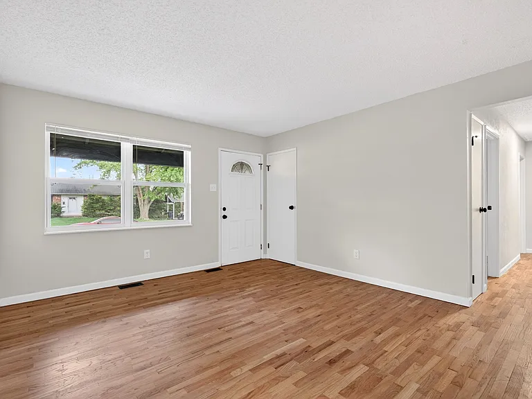 2246 Bensonhurst Dr — Photo 11