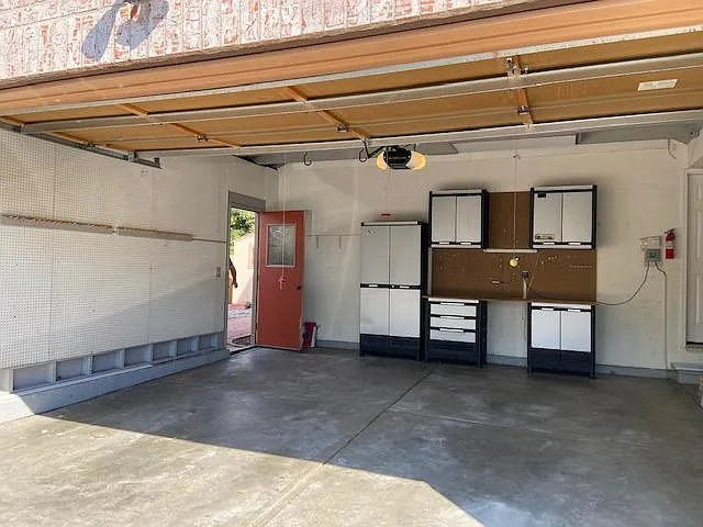 91 Red Oak Ct — Photo 26