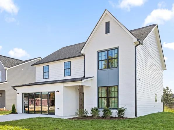 5151 Blue Harbor Ln #142, Chattanooga, TN 37416