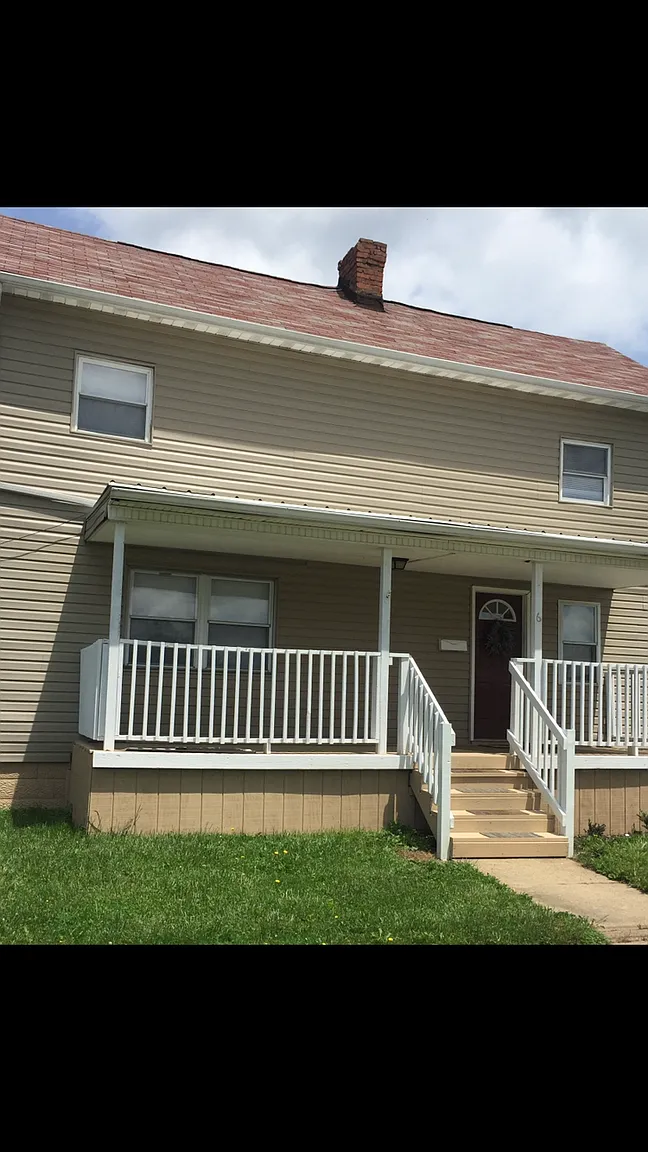 6 Sycamore Ave photo 1