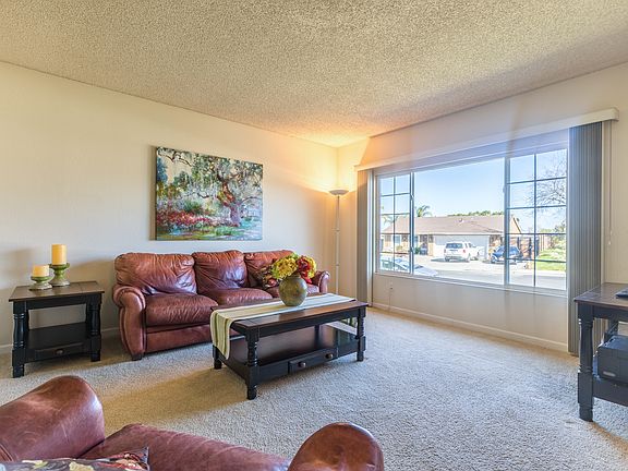3rd image of 3141 Westbourne Dr