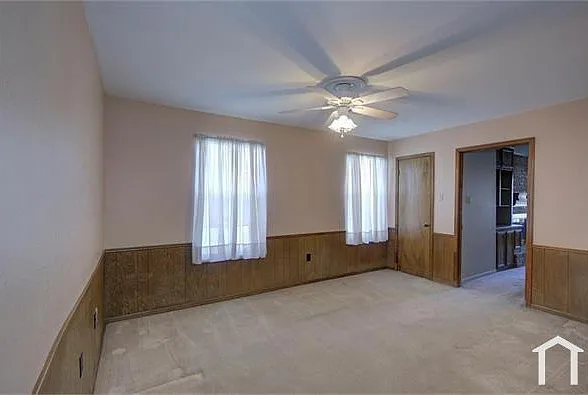 16318 Southampton Dr — Photo 16