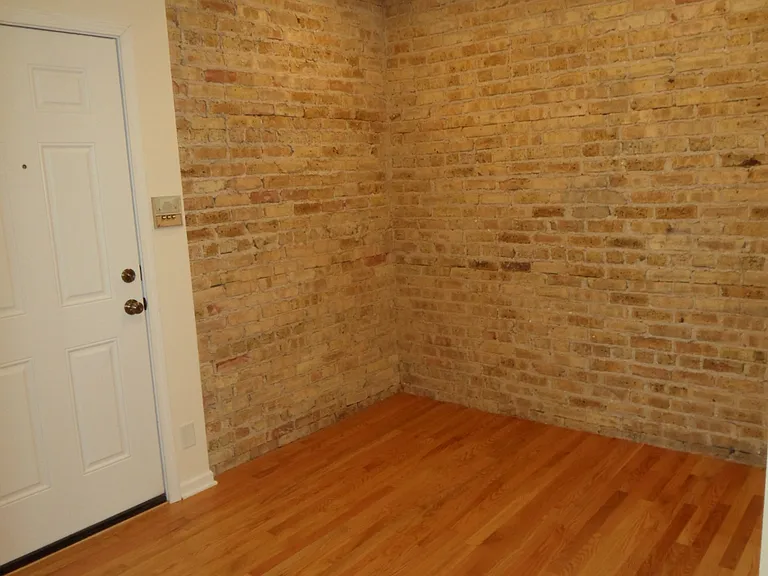 6150 N Winthrop — Photo 7
