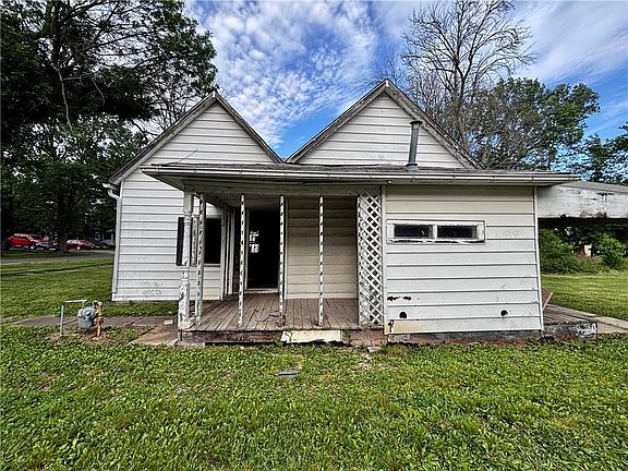 4th image of this home