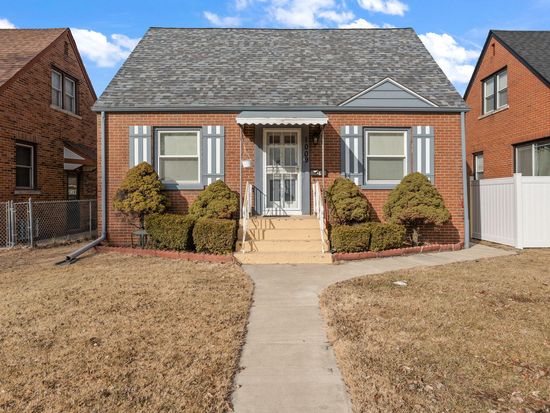 1009 River Dr, Hammond, IN 46324