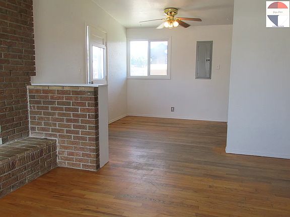 4th image of 2925 Windsor Pl