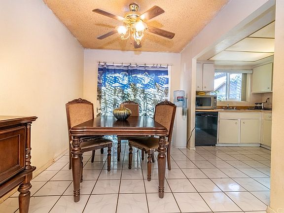 3rd image of 7738 Newport Ct