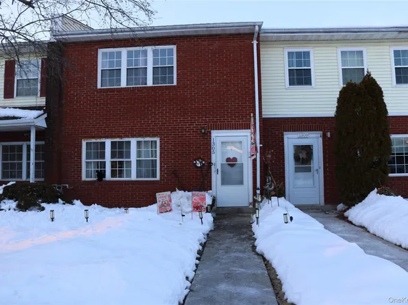 276 Temple Hill Road #1305, New Windsor, NY 12553