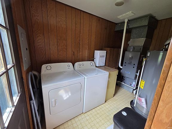 4th image of 1723 E 24th St