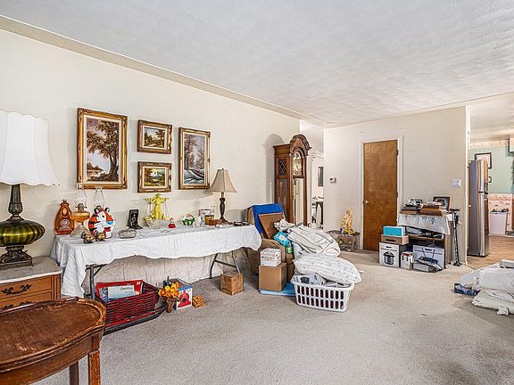 4th image of 116 Lois Dr