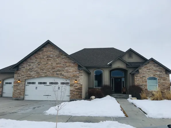 1743 S Castelli Dr, Ammon, ID 83401