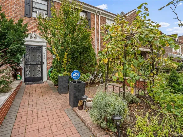 13928 Pershing Crescent, Jamaica, NY 11435