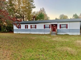 920 Raynor Rd, Benson, NC 27504