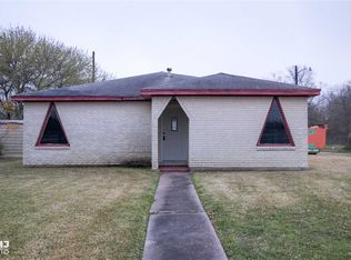 300 Drummond St, Port Arthur, TX 77640