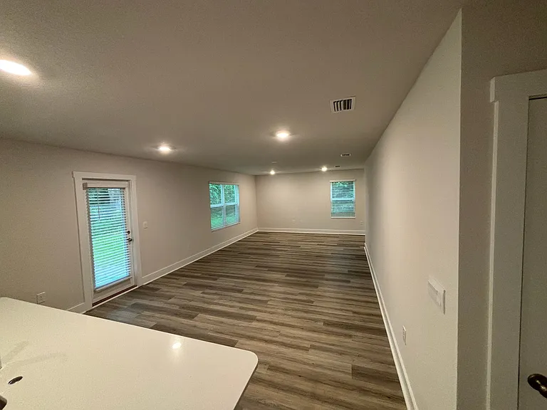 4943 Valor Ct — Photo 4