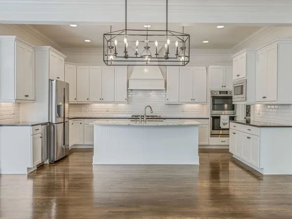 93 Poplar St, Franklin, TN 37064