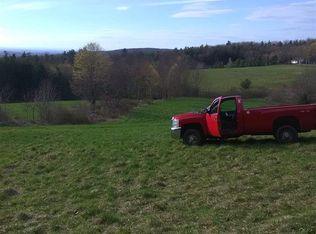 502 Momrow Rd, Sand Lake, NY 12153