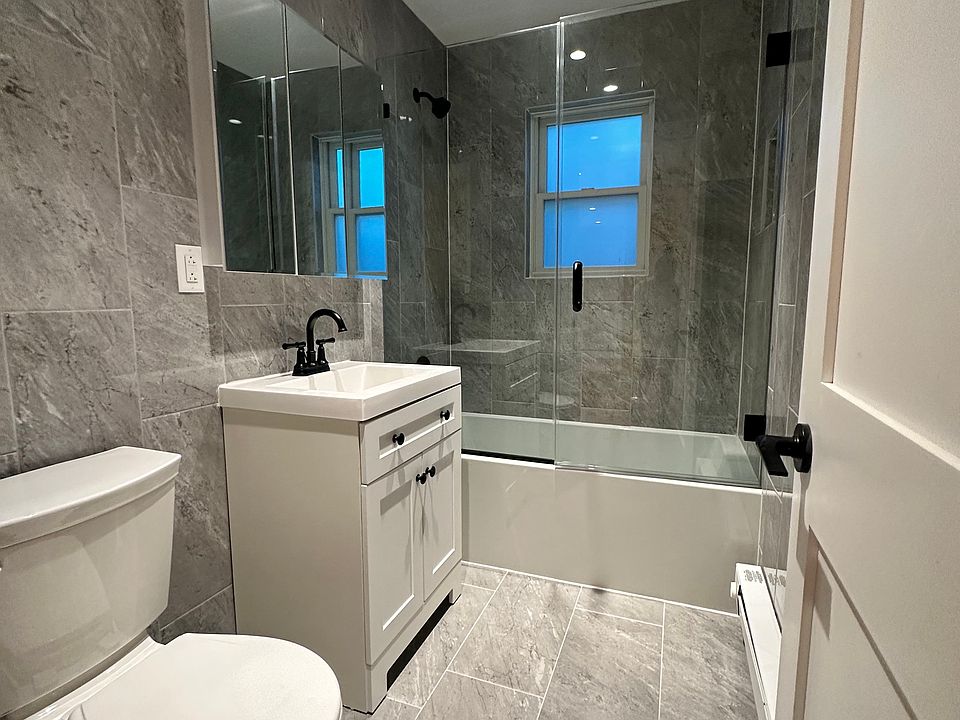 1st image of 15 Cox Ave #2