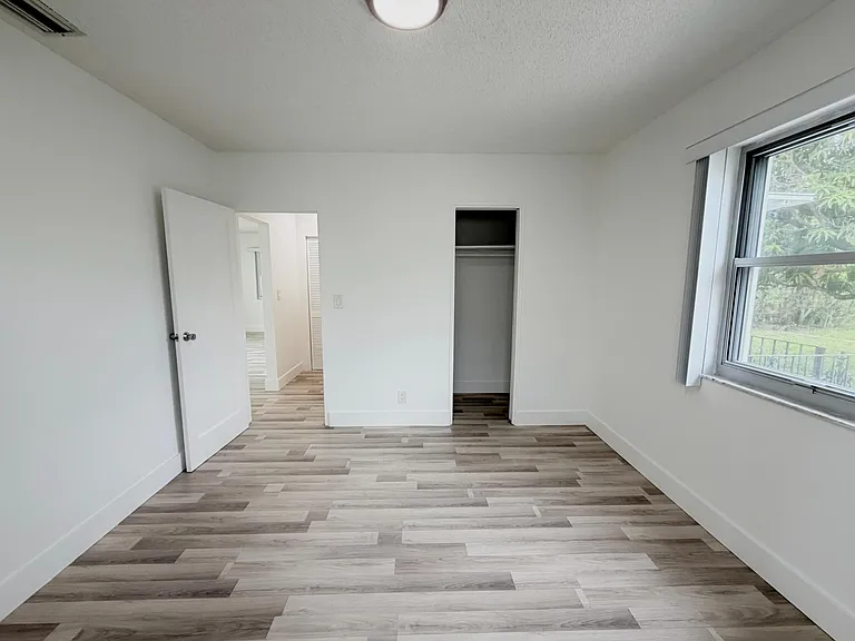 831 El Prado — Photo 12