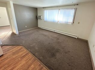 315 S Marshall St APT 12, Aberdeen, SD 57401