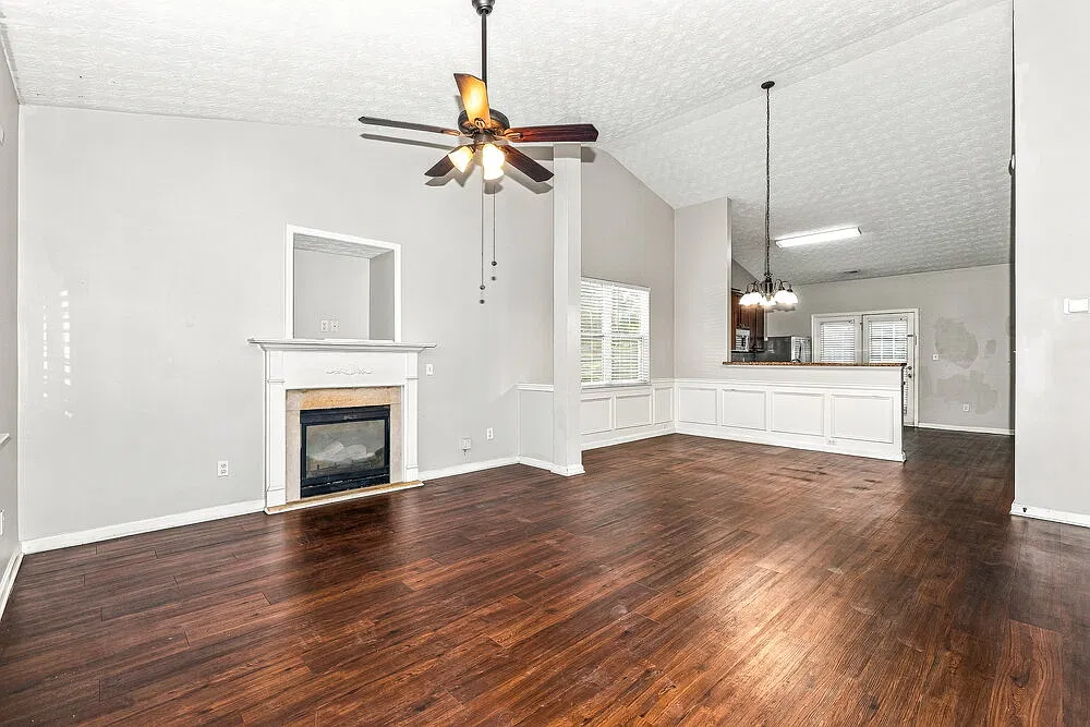 3 bed, 2.0 bath, 1485 sqft, $1,790 — Photo 3