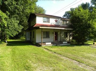 2517 Virginia Ave, Hurricane, WV 25526