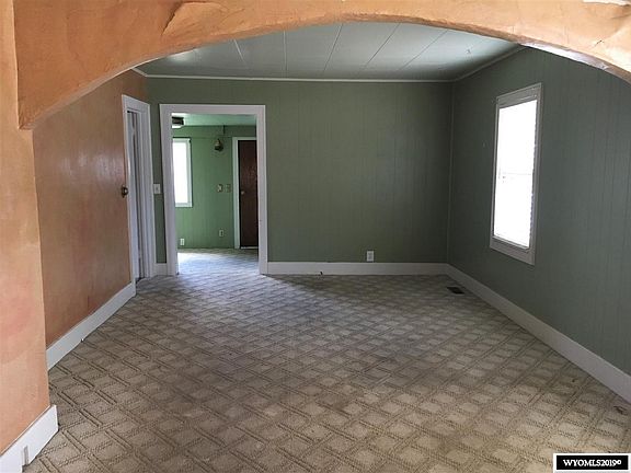 3rd image of 248 Williams St