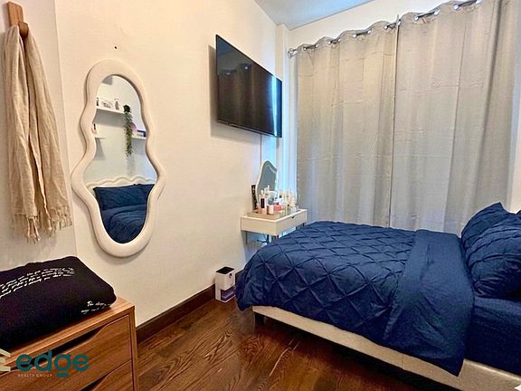 5th image of 340 Irving Ave #1I
